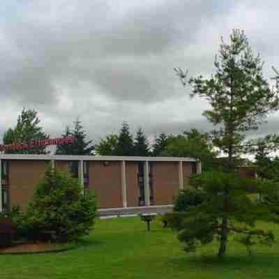 Adirondack Efficiencies Hotel Exterior