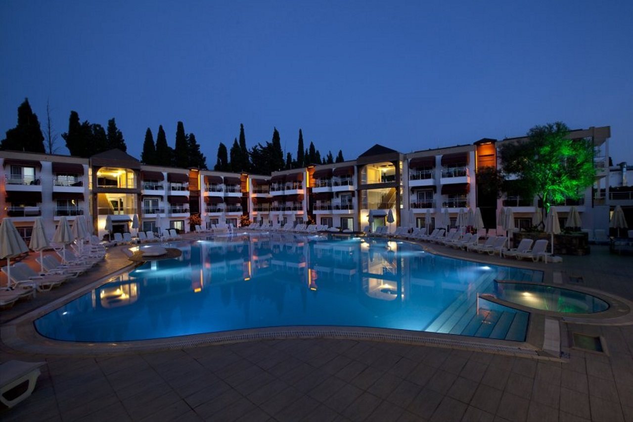 Risa Hotel Herşey Dahil (Risa Hotel - All Inclusive)