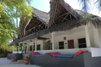 Blue Reef Sport & Fishing Lodge and Bungalows Hotels in Jambiani