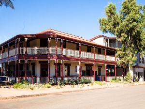 Beadon Bay Hotel