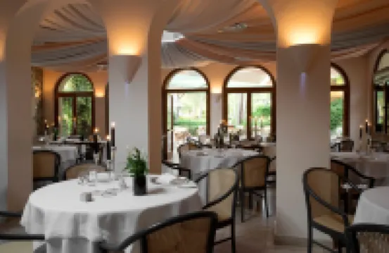 Augustus Hotel & Resort - Spa