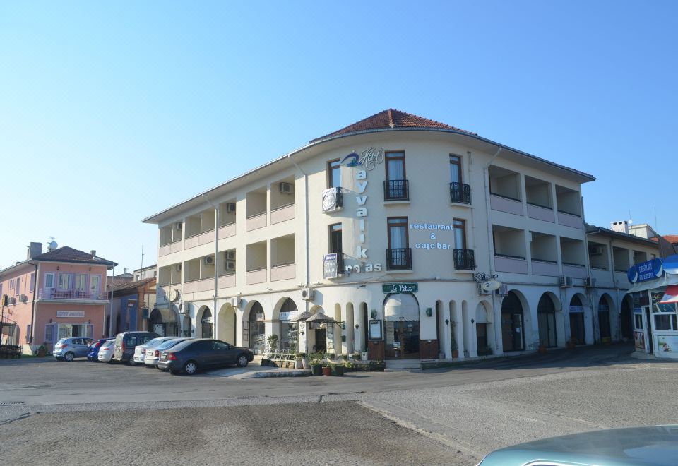 hotel overview picture