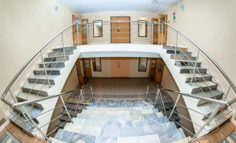 Ros les Prom Hotel