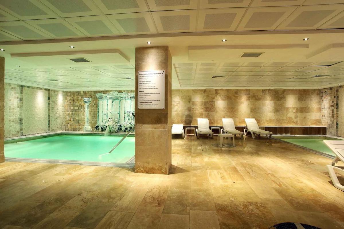 Uğurlu Termal Resort&Spa ve Kür Merkezi (Ugurlu Termal Resort Spa & Spa Cure Center)