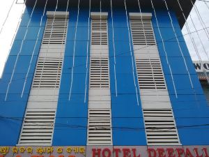 Hotel Deepali International