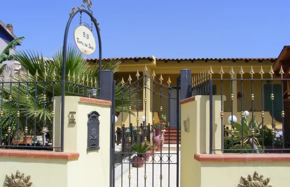 特拉德爾索爾家庭旅館