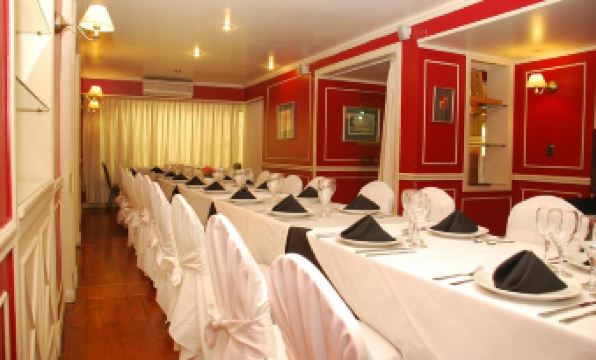 Gran Hotel España - Housity