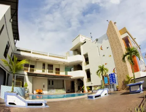 Hotel Nilas - Housity