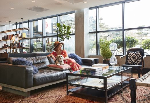 호텔 카부키 아 주아 드 비브르 호텔 로비