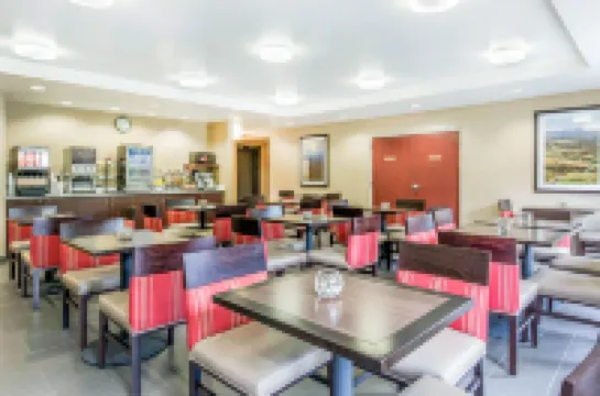 Comfort Inn Duncansville - Altoona Hotels in Blair County