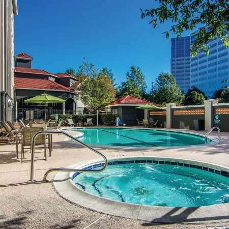 La Quinta Inn & Suites by Wyndham Atlanta Perimeter Medical