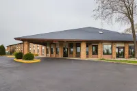 Quality Inn Waverly فنادق في Waverly