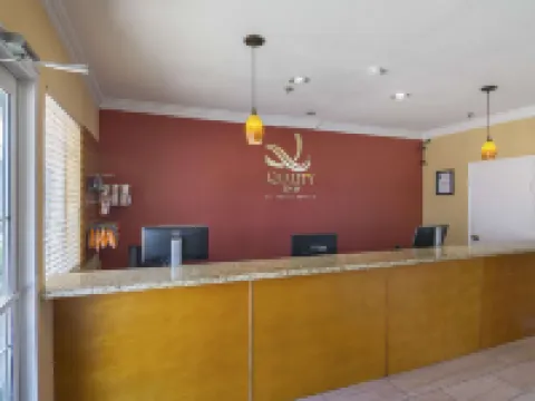 クオリティ イン フレズノ ヨセミテ エアポート フレズノのホテル