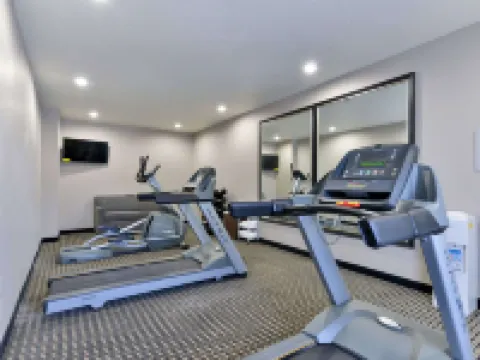 Scottish Inn & Suites Cotulla, TX Hotels in Cotulla