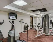 Quality Hotel and Conference Center - Gym