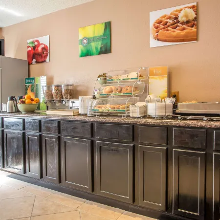 Quality Inn & Suites