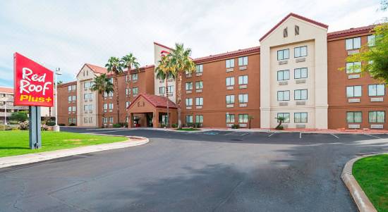 Red Roof PLUS+ Phoenix West-Phoenix Updated 2022 Room Price-Reviews & Deals  | Trip.com