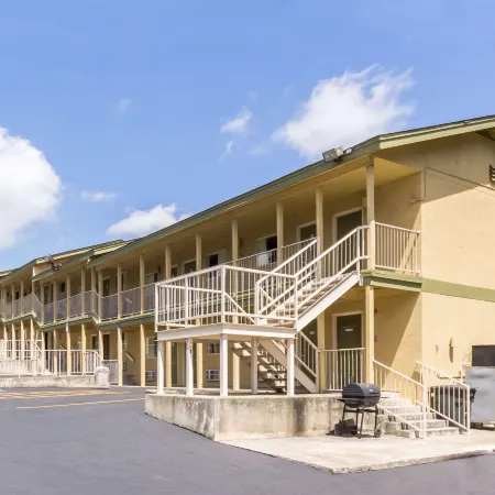 Home Suites Hill Country