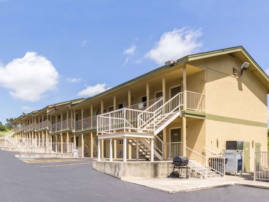 Home Suites Hill Country