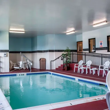 Quality Inn & Suites Near St Louis and I-255