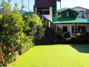 The Golf Green City Bungalow