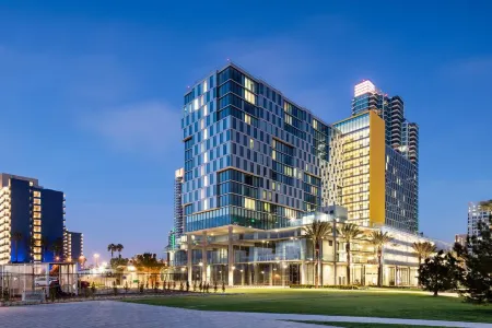 SpringHill Suites by Marriott San Diego Downtown/Bayfront