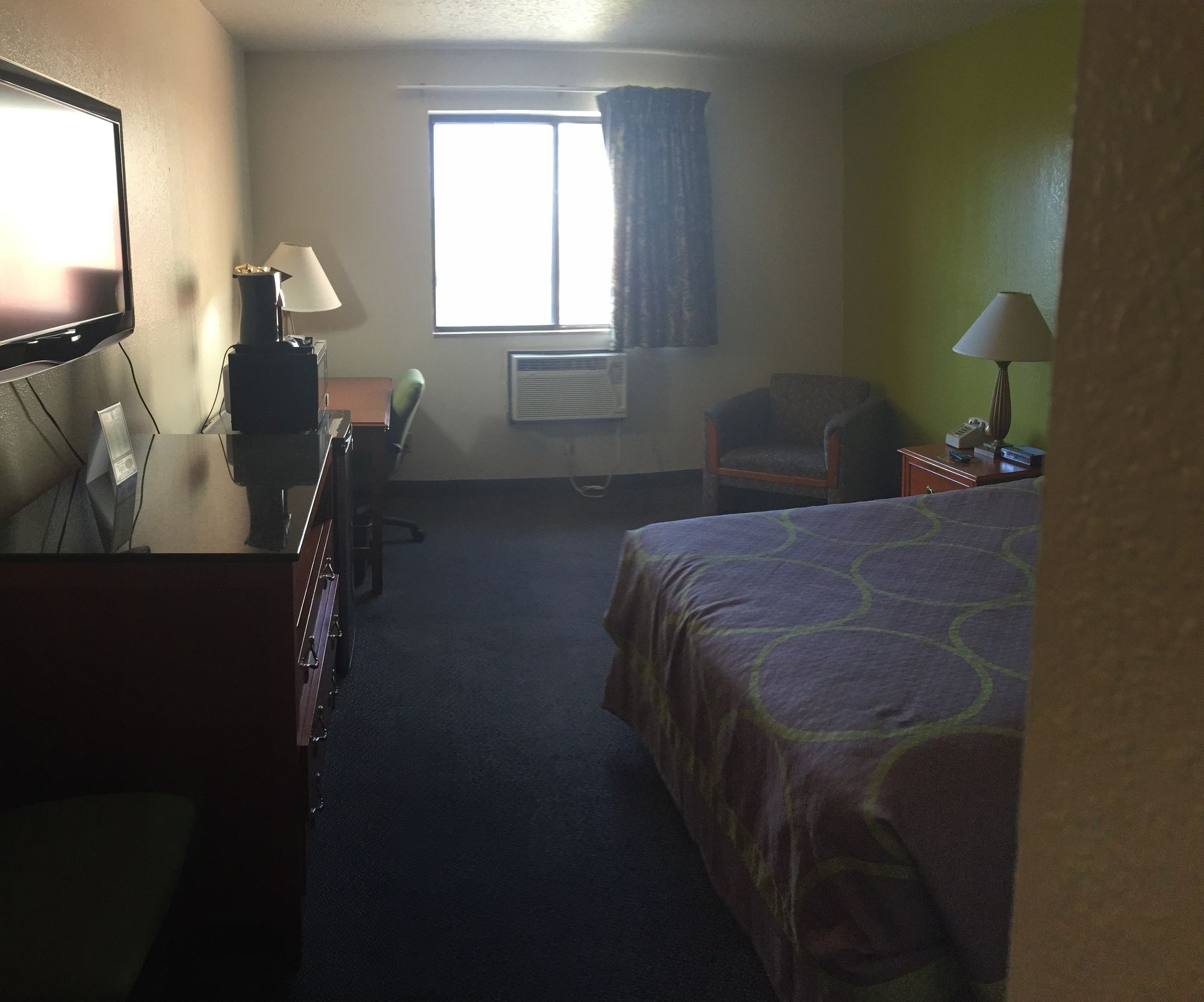 Super 8 by Wyndham Merrillville