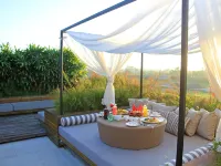 Berry Amour Romantic Villas Hotels near Six-ways Roundabout
