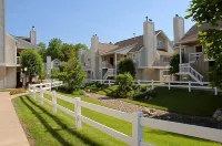 Sonesta Simply Suites Cleveland Westlake Hotels in Avon