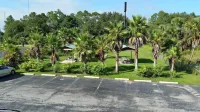 Budget Inn & Suites