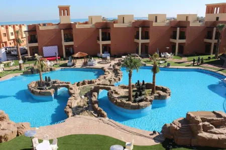 Aquamarine Kuwait Resort(Families Only) Отели в г. Аль Кхиран
