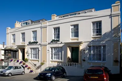 Pandora Hotel فنادق في Saint Peter Port