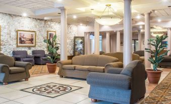 Quality Inn & Suites Palm Island Indoor Waterpark