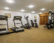 Clarion Inn & Suites at the Outlets of Lake George - Gym