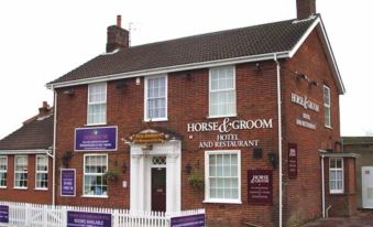 Horse and Groom Hotel - Housity