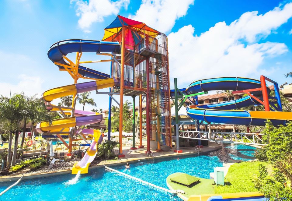 푸켓 에메랄드 비치 리조트 수영장