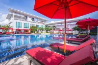 D Varee Jomtien Beach, Pattaya - Beach
