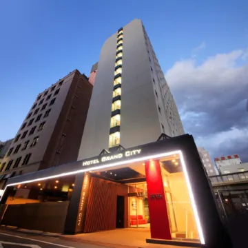 Hotel Grand City Отели рядом с достопримечательностью «Комплекс Саншайн-Сити»