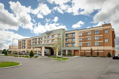 Courtyard Kingston Highway 401/Division Street Hotels near Great Lakes Museum