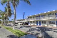 Motel 6 San Bernardino, CA - South Hotels in San Bernardino