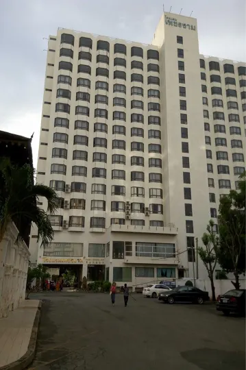 Diamond River Ping Petch-Ngam Hotel