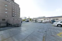Plaza Hotel Toyota - parking