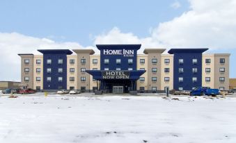 Home Inn & Suites Regina Airport