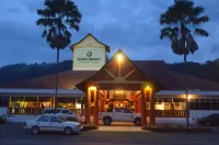Xcape Resort Taman Negara Hotels in Tembeling