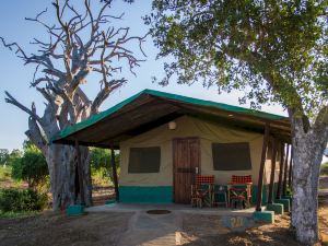 Sentrim Tsavo Lodge