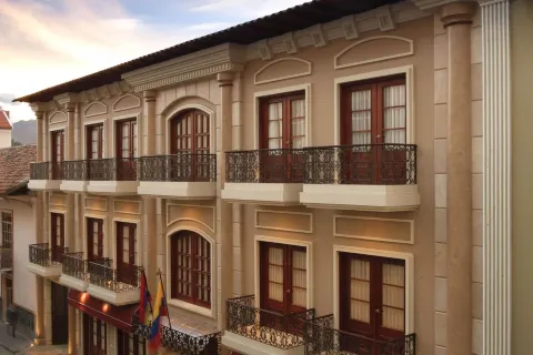 Grand Victoria Boutique Hotel