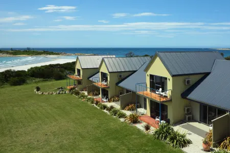 Diamond Island Resort, Restaurant & Bar and Penguin Show