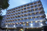 Xenophon Hotel