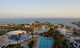 Adams Beach Hotel & Spa Deluxe Wing – Adults Only
