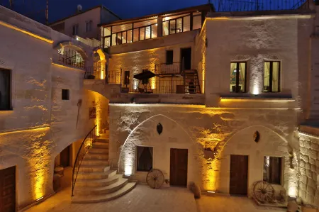 Adora Cave Suites -